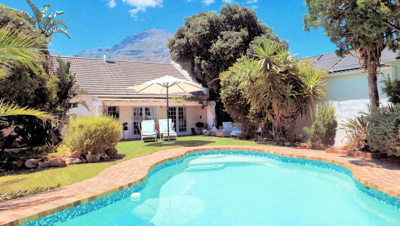 Hout Bay Beach Cottage Exterior photo