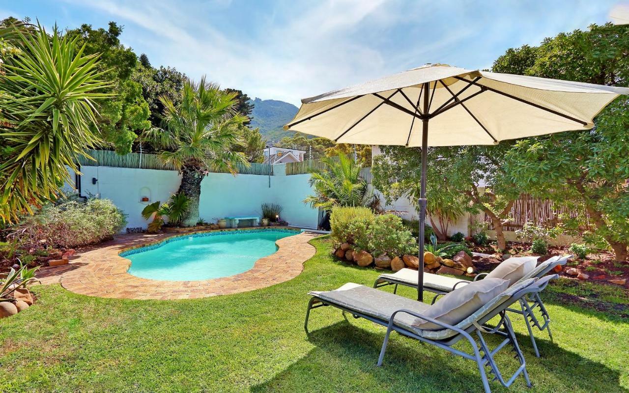 Hout Bay Beach Cottage Exterior photo