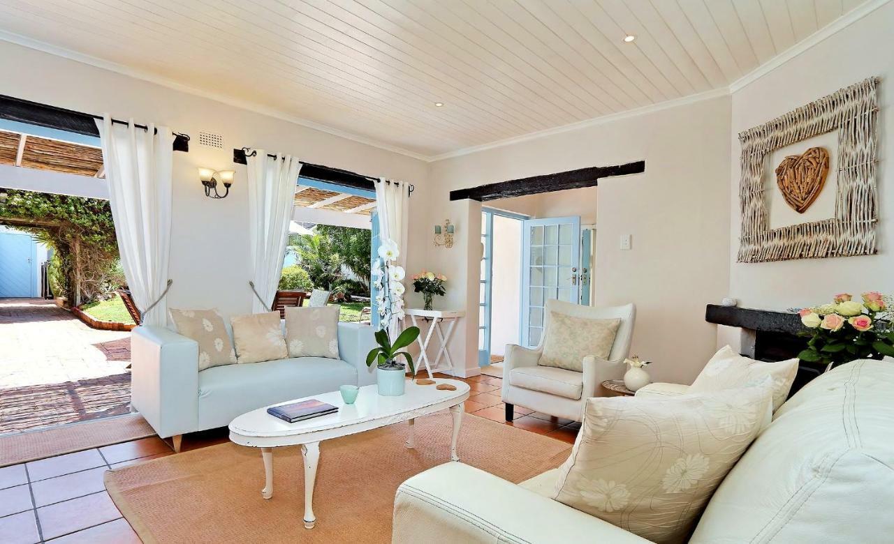 Hout Bay Beach Cottage Exterior photo